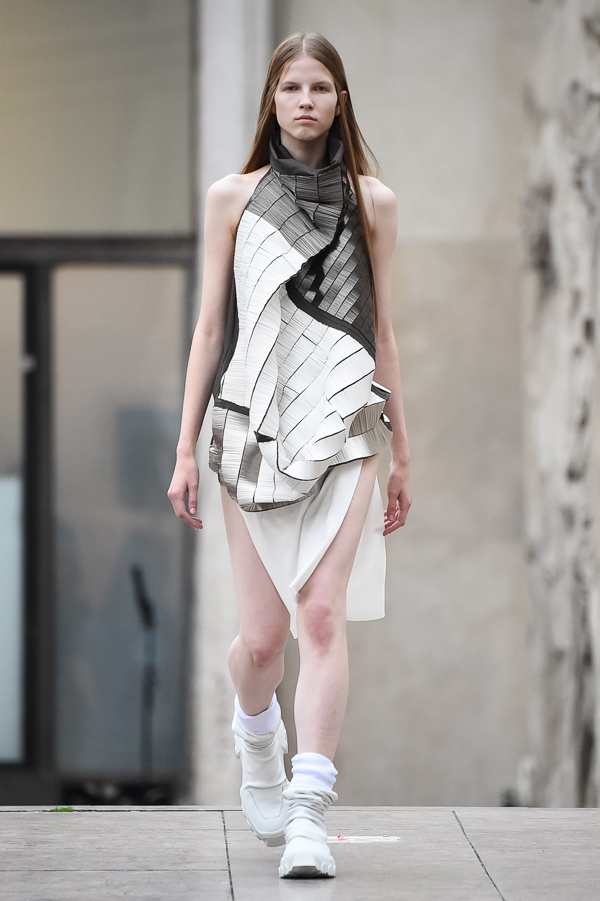 リック・オウエンス(Rick Owens) 2018年春夏ウィメンズコレクション  - 写真28