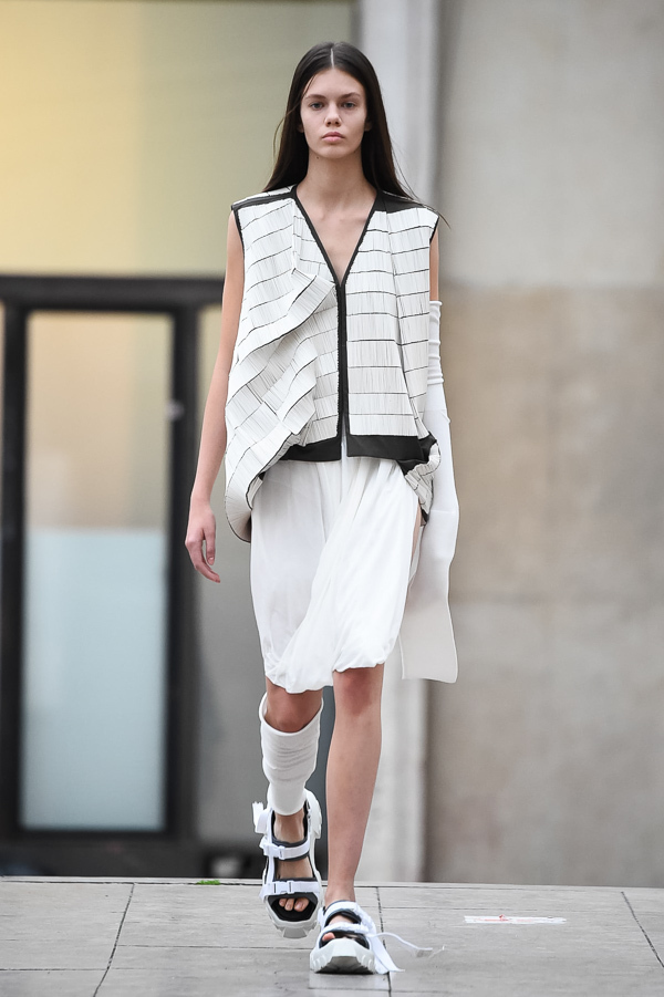 リック・オウエンス(Rick Owens) 2018年春夏ウィメンズコレクション  - 写真29