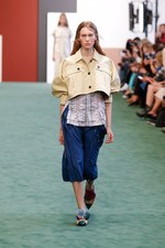 カルヴェン 2018年春夏コレクション - 新生カルヴェンデビューショーは若々しく慎ましく｜写真3