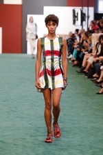 カルヴェン 2018年春夏コレクション - 新生カルヴェンデビューショーは若々しく慎ましく｜写真10