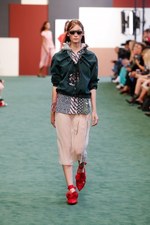 カルヴェン 2018年春夏コレクション - 新生カルヴェンデビューショーは若々しく慎ましく｜写真17