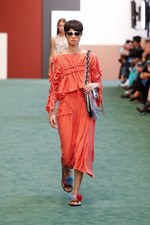 カルヴェン 2018年春夏コレクション - 新生カルヴェンデビューショーは若々しく慎ましく｜写真23