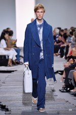 マイケル・コース コレクション 2018年春夏、ペールカラーで表現するトロピカルムード｜写真38