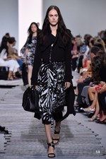 マイケル・コース コレクション 2018年春夏、ペールカラーで表現するトロピカルムード｜写真58