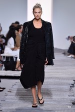 マイケル・コース コレクション 2018年春夏、ペールカラーで表現するトロピカルムード｜写真74