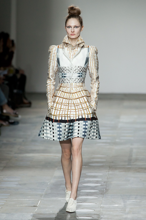 メアリー カトランズ(Mary Katrantzou) 2012-13年秋冬 ウィメンズコレクション  - 写真1