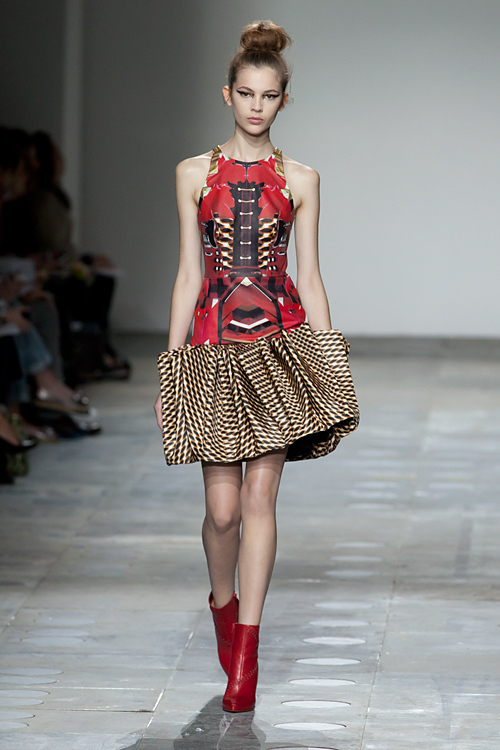 メアリー カトランズ(Mary Katrantzou) 2012-13年秋冬 ウィメンズコレクション  - 写真16