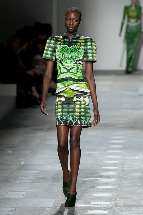 メアリー カトランズ(Mary Katrantzou) 2012-13年秋冬 ウィメンズコレクション  - 写真25