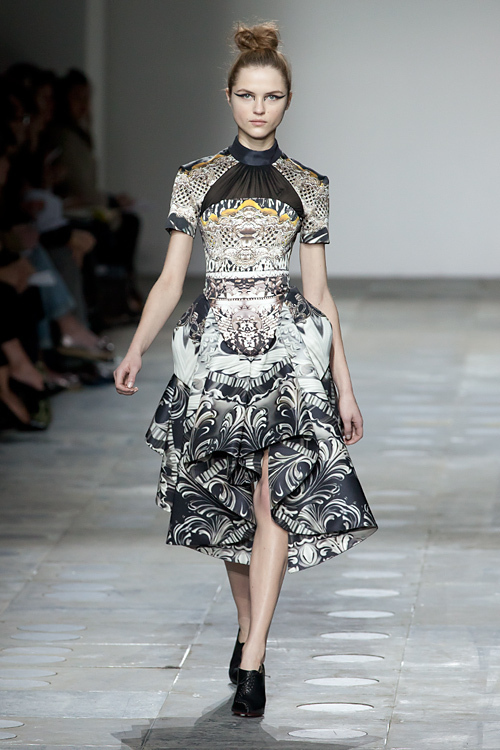 メアリー カトランズ(Mary Katrantzou) 2012-13年秋冬 ウィメンズコレクション  - 写真30