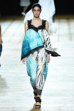 イッセイミヤケ 2018年春夏コレクション - アイスランドへの愛を朧気な記憶で手繰り寄せて｜写真14