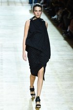 イッセイミヤケ 2018年春夏コレクション - アイスランドへの愛を朧気な記憶で手繰り寄せて｜写真40