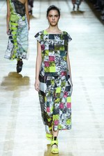 イッセイミヤケ 2018年春夏コレクション - アイスランドへの愛を朧気な記憶で手繰り寄せて｜写真47