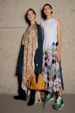 ロエベ 2018年春夏ウィメンズコレクション -  アートピースを探しに旅するロエベウーマン｜写真54