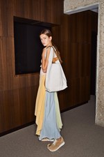 ロエベ 2018年春夏ウィメンズコレクション -  アートピースを探しに旅するロエベウーマン｜写真63