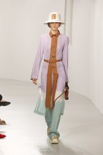 ロエベ 2018年春夏ウィメンズコレクション -  アートピースを探しに旅するロエベウーマン｜写真27