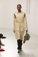 ロエベ 2018年春夏ウィメンズコレクション -  アートピースを探しに旅するロエベウーマン｜写真46