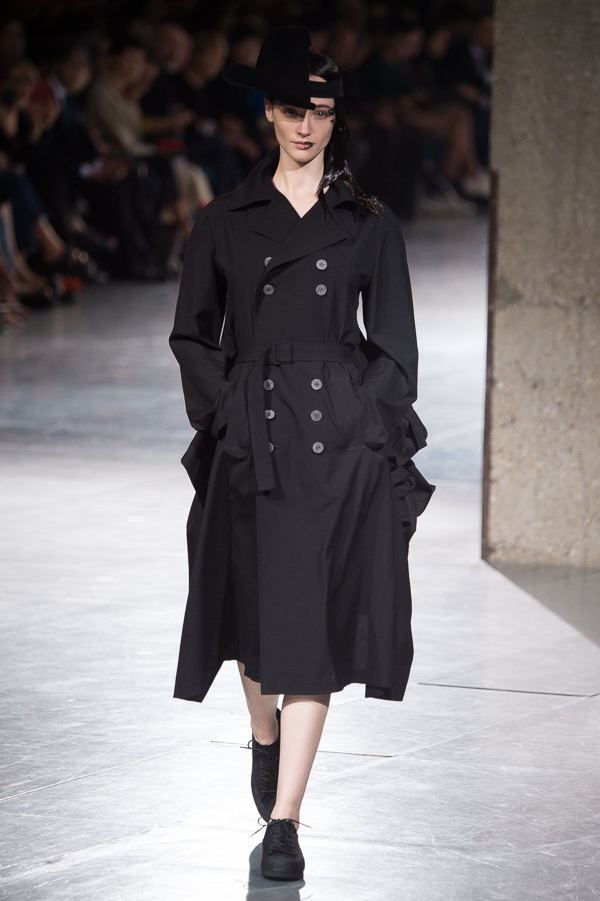 ヨウジヤマモト(Yohji Yamamoto) 2018年春夏ウィメンズコレクション  - 写真54