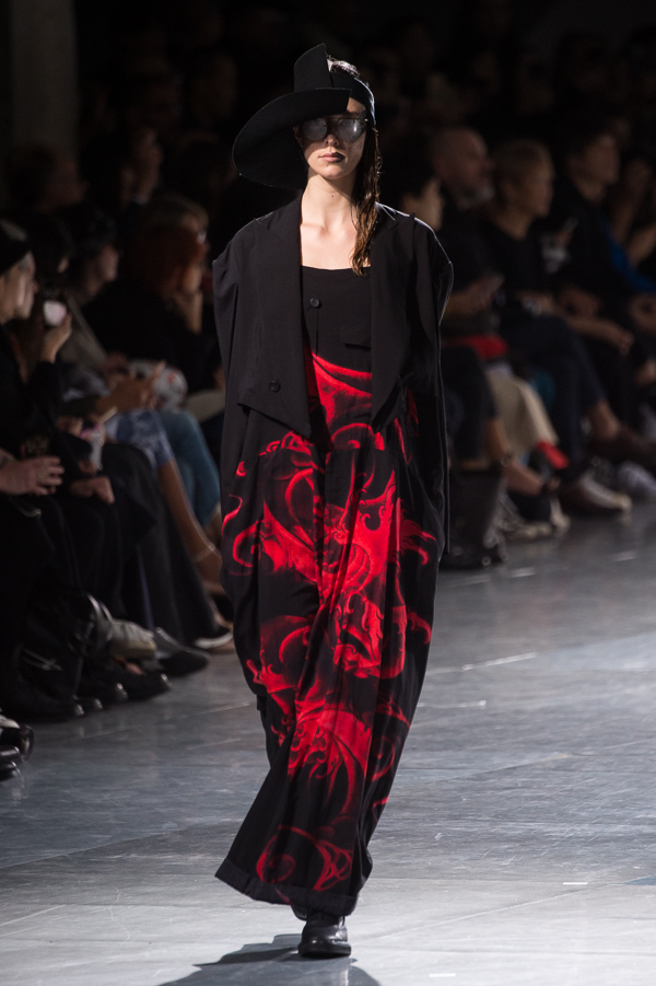 ヨウジヤマモト(Yohji Yamamoto) 2018年春夏ウィメンズコレクション  - 写真40