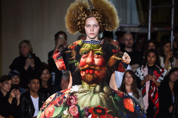 コム デ ギャルソン 2018年春夏 ウィメンズ コレクション