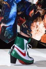 コム デ ギャルソン 2018年春夏コレクション - 様々な才能を集めて作る、洋服の新しい形｜写真3