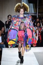 コム デ ギャルソン 2018年春夏コレクション - 様々な才能を集めて作る、洋服の新しい形｜写真7