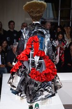 コム デ ギャルソン 2018年春夏コレクション - 様々な才能を集めて作る、洋服の新しい形｜写真26