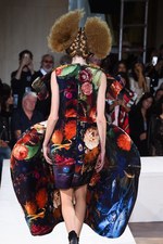 コム デ ギャルソン 2018年春夏コレクション - 様々な才能を集めて作る、洋服の新しい形｜写真34