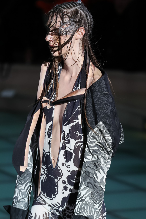 アンドレアス・クロンターラー フォー ヴィヴィアン・ウエストウッド(Andreas Kronthaler for Vivienne Westwood) 2018年春夏ウィメンズコレクション ディテール - 写真11