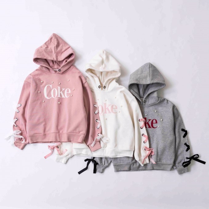 ローリーズファーム(LOWRYS FARM), ジュエティ(jouetie), オリーブ デ オリーブ(OLIVE des OLIVE), ページボーイ(PAGEBOY), マジェスティックレゴン(MAJESTIC LEGON), フラボア(FRAPBOIS), アクシーズファム ポエティック(axes femme POETIQUE), アンジェリック プリティ(Angelic Pretty) ラフォーレ原宿×コカ・コーラ｜写真22