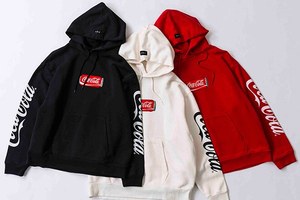 「ラフォーレ原宿×コカ・コーラ」ロゴ入りポーチやパーカー - ローリーズファームなど参加