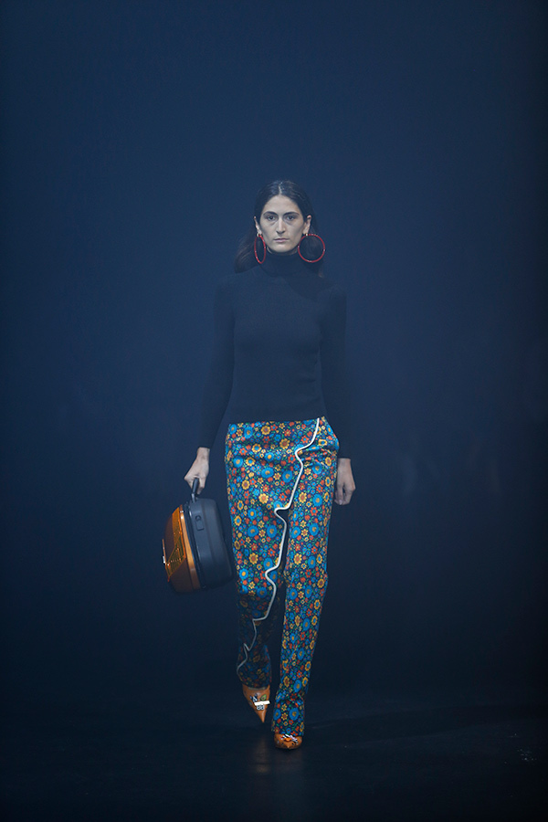 バレンシアガ(BALENCIAGA) 2018年春夏ウィメンズコレクション  - 写真47