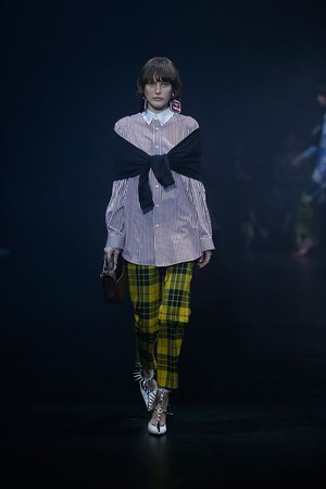 バレンシアガ(BALENCIAGA) 2018年春夏ウィメンズコレクション  - 写真3