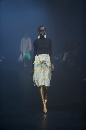 バレンシアガ(BALENCIAGA) 2018年春夏ウィメンズコレクション  - 写真56