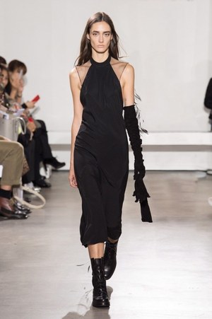 オリヴィエ ティスケンス(OLIVIER THEYSKENS) 2018年春夏ウィメンズコレクション  - 写真24