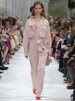 ヴァレンティノ2018年春夏コレクション - 前衛的な視点が告げる、新しい春の訪れ｜写真11