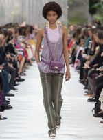 ヴァレンティノ2018年春夏コレクション - 前衛的な視点が告げる、新しい春の訪れ｜写真13