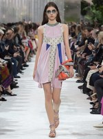 ヴァレンティノ2018年春夏コレクション - 前衛的な視点が告げる、新しい春の訪れ｜写真31