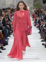 ヴァレンティノ2018年春夏コレクション - 前衛的な視点が告げる、新しい春の訪れ｜写真64