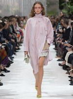 ヴァレンティノ2018年春夏コレクション - 前衛的な視点が告げる、新しい春の訪れ｜写真69