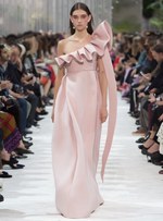 ヴァレンティノ2018年春夏コレクション - 前衛的な視点が告げる、新しい春の訪れ｜写真97