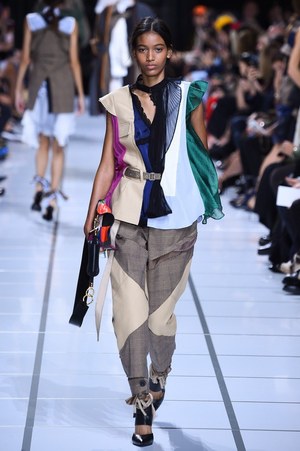 sacai 2018年春夏コレクション - 軽やかに楽しくsacai流ミックスマッチスタイル｜写真25