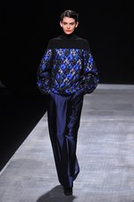 スポーツマックス 2012-13年秋冬コレクション - 都会に生きる現代女性のラグジュアリーな戦闘服｜写真19