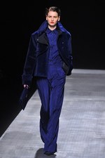 スポーツマックス 2012-13年秋冬コレクション - 都会に生きる現代女性のラグジュアリーな戦闘服｜写真25