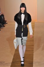 マルニ(MARNI) 2012-13年秋冬コレクション - レイヤードで魅せる冬のフェミニンスタイル｜写真15