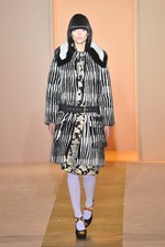 マルニ(MARNI) 2012-13年秋冬コレクション - レイヤードで魅せる冬のフェミニンスタイル｜写真50