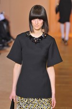 マルニ(MARNI) 2012-13年秋冬コレクション - レイヤードで魅せる冬のフェミニンスタイル｜写真56