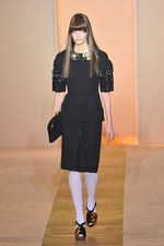 マルニ(MARNI) 2012-13年秋冬コレクション - レイヤードで魅せる冬のフェミニンスタイル｜写真57