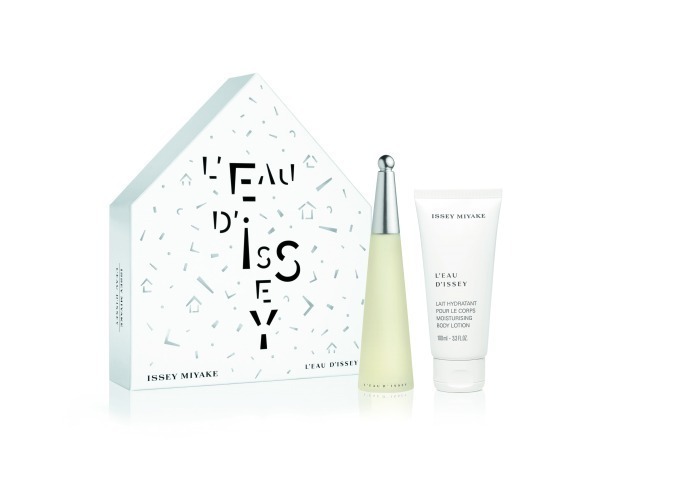 イッセイ ミヤケ パルファムのクリスマスコフレ - 氷・雪・夜空をイメージした三角屋根のパッケージ