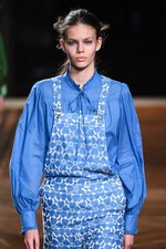 ポール ＆ ジョー 2018年春夏コレクション - 男女で楽しみたい、花々に溢れたパリの夏｜写真25