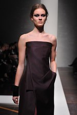 ジャンフランコ フェレ 2012-13年秋冬コレクション - モダンなスタイルで表現された官能美｜写真43